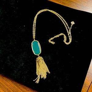 Kendra Scott Rayne necklace.